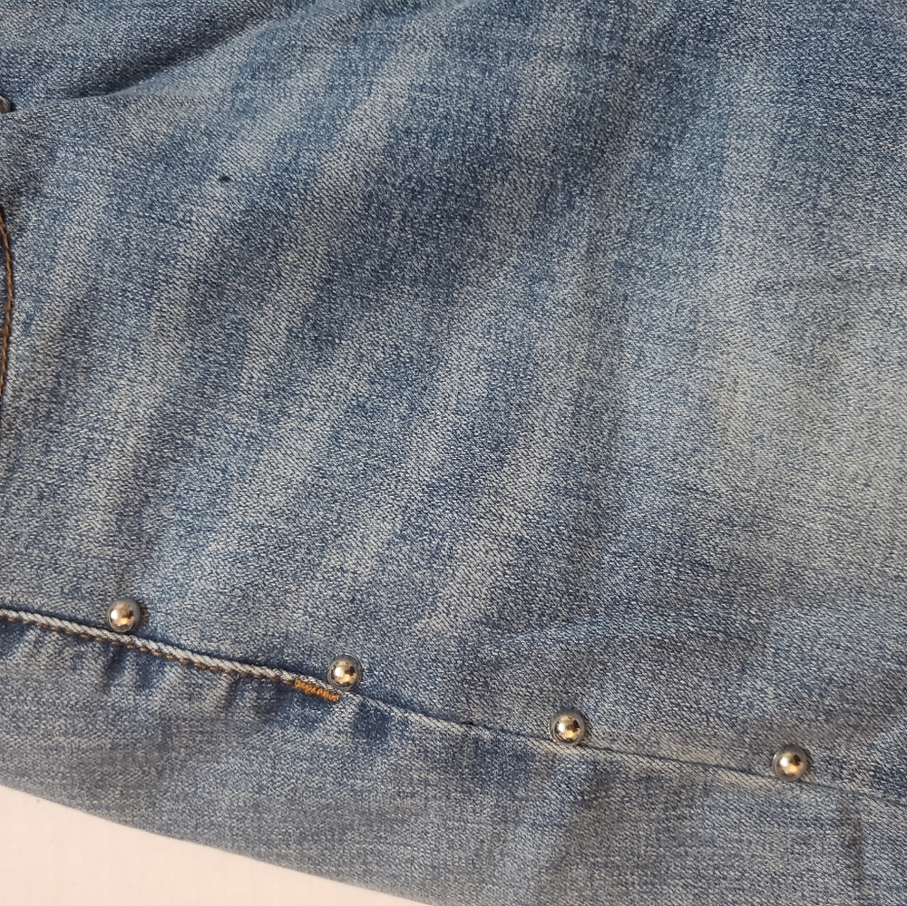 Jeans - Picture 9 of 9